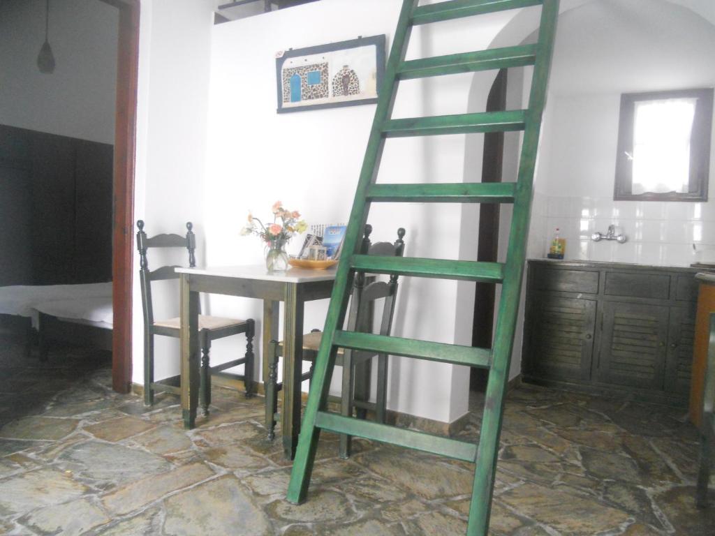 Villa Ostria Kamari  Phòng bức ảnh