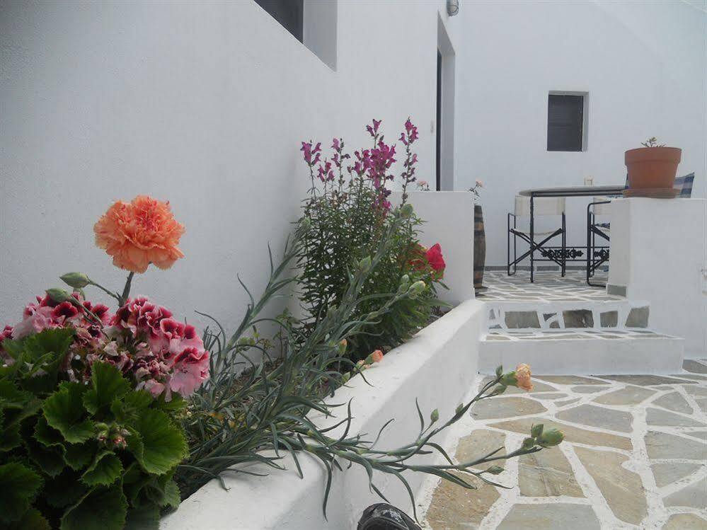 Villa Ostria Kamari  Ngoại thất bức ảnh
